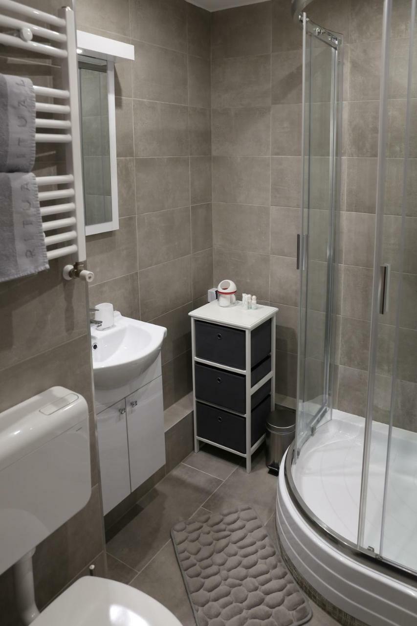 Aliz Apartman Miskolc Exterior foto